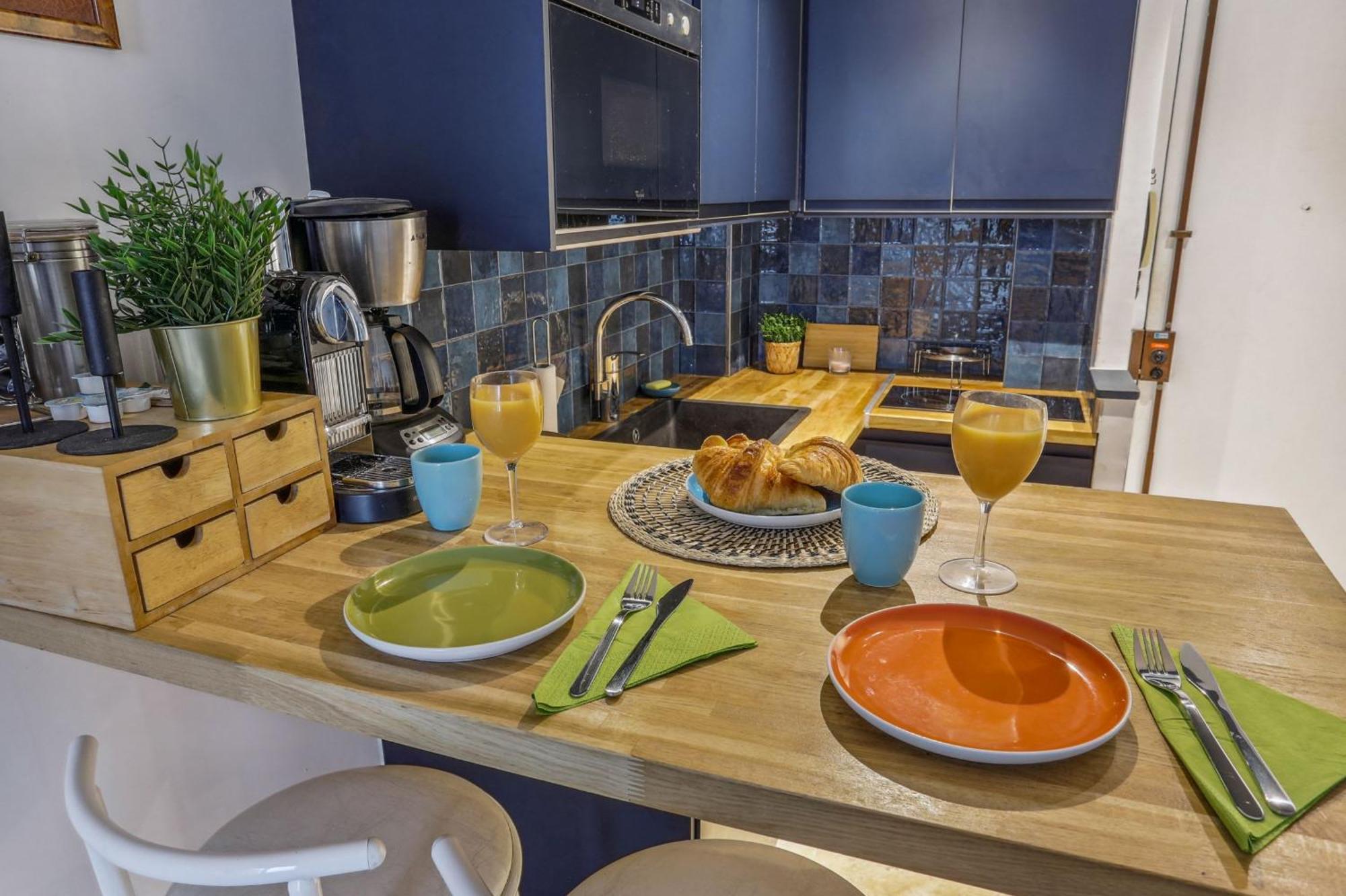Invalides & Tour Eiffel - 1br - Cityapartmentstay * Parigi